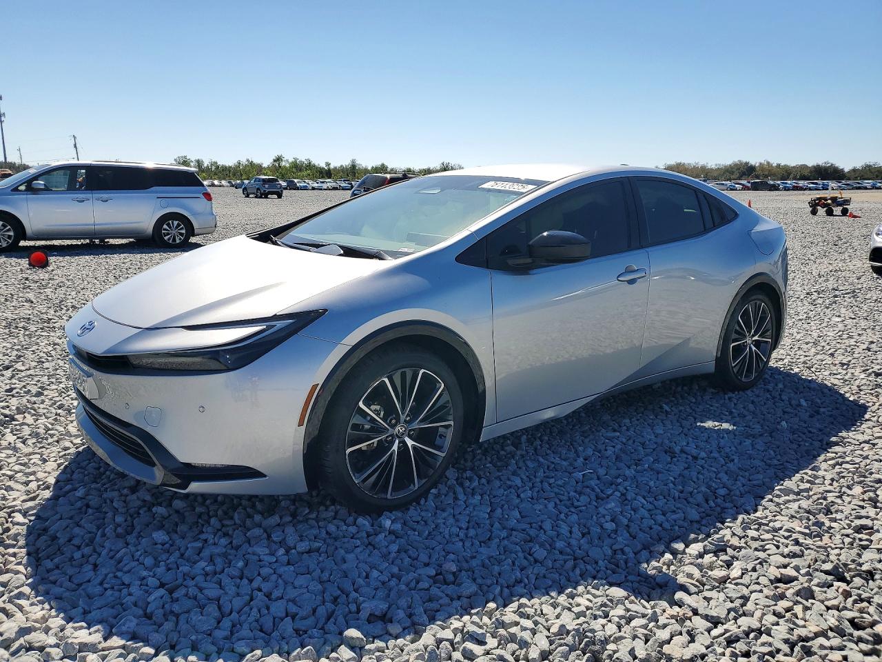 Salvage Toyota Prius Image