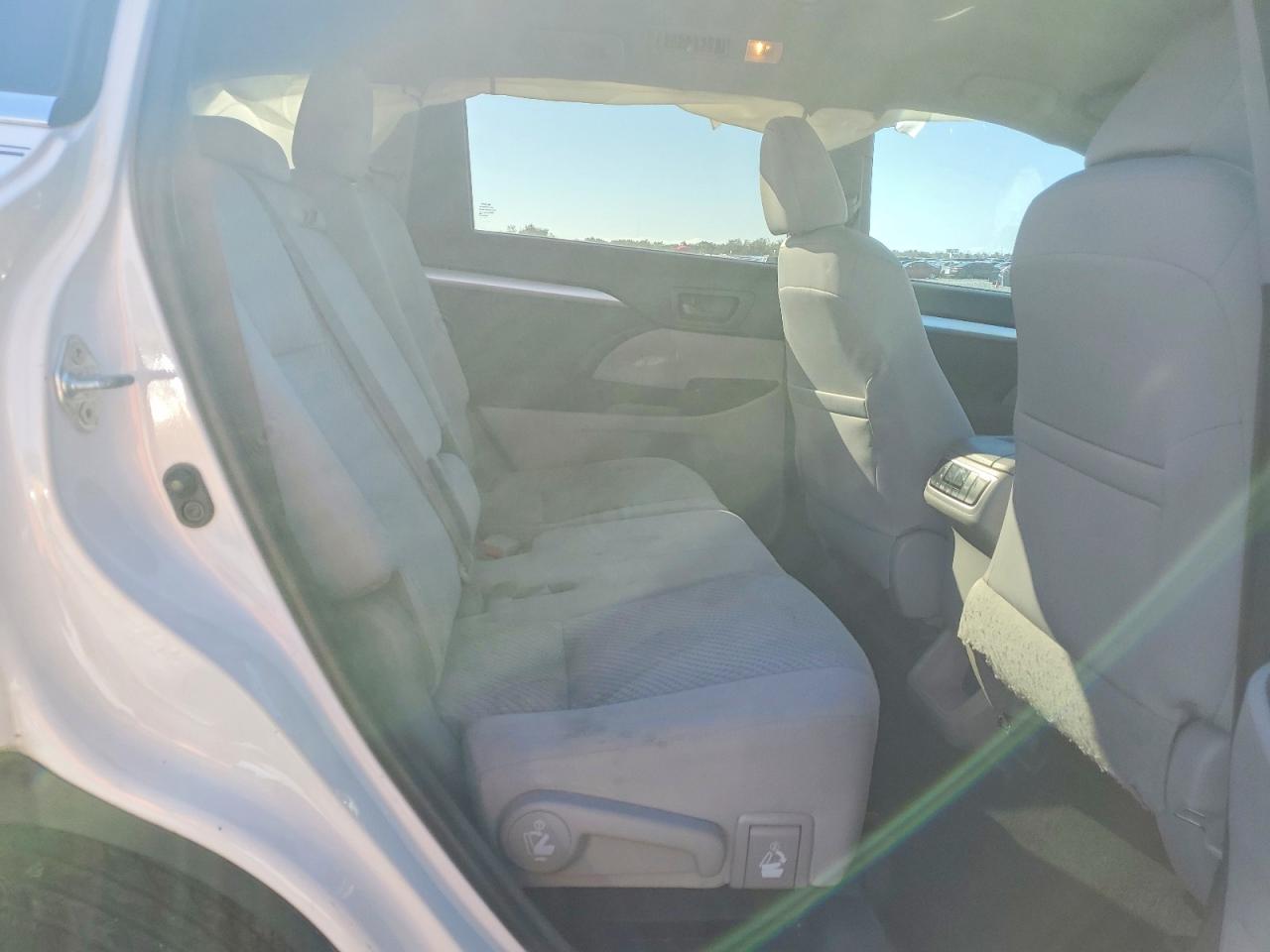 Toyota Highlander Le