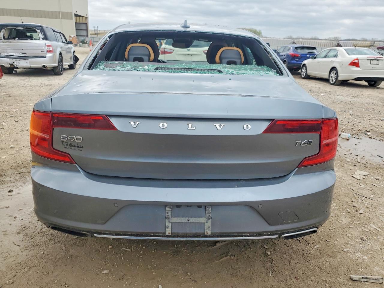 Volvo S90 T6 Momentum