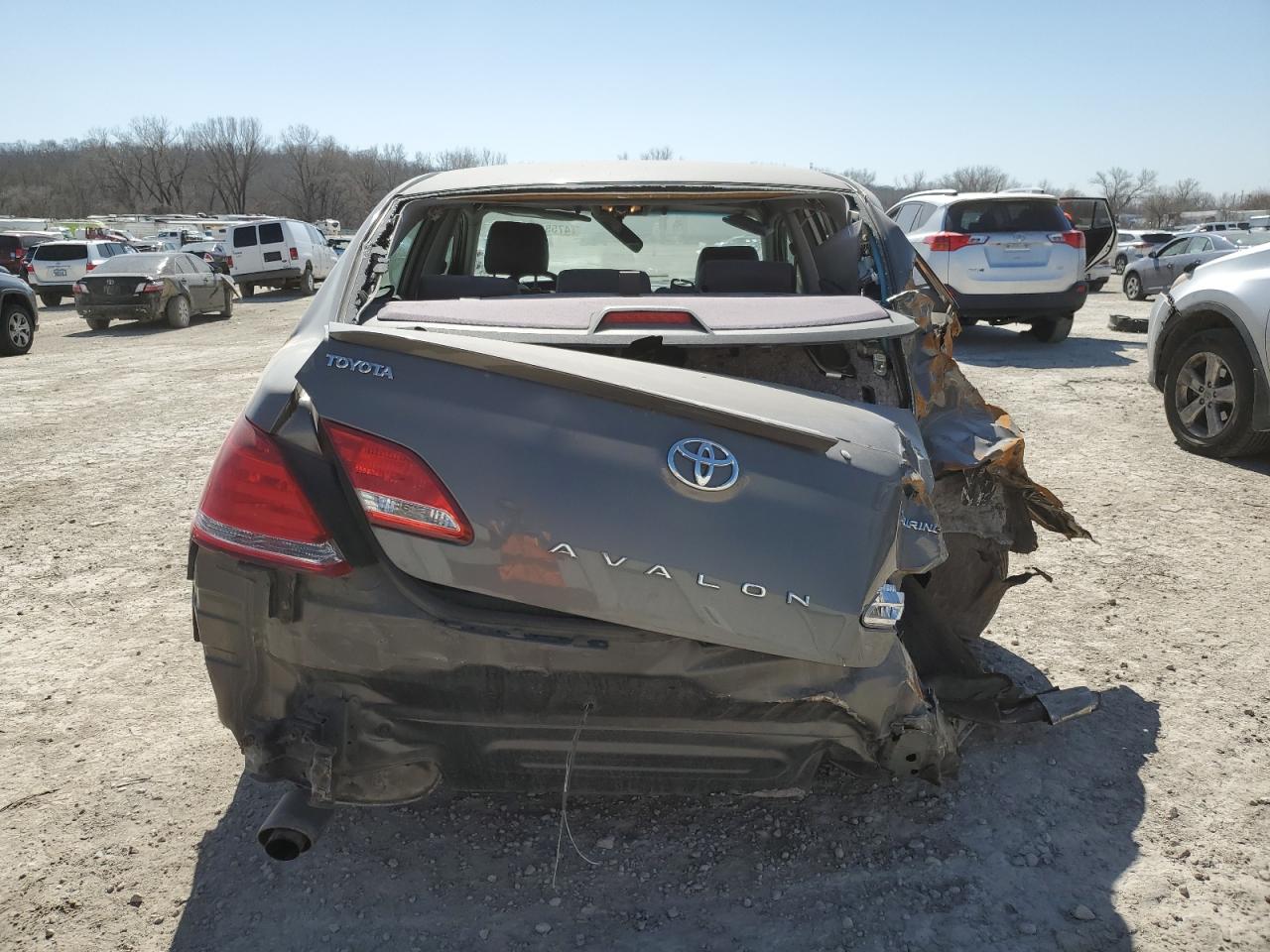 Toyota Avalon Xl