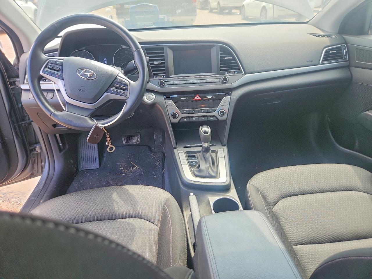 Hyundai ELANTRA Value Edition