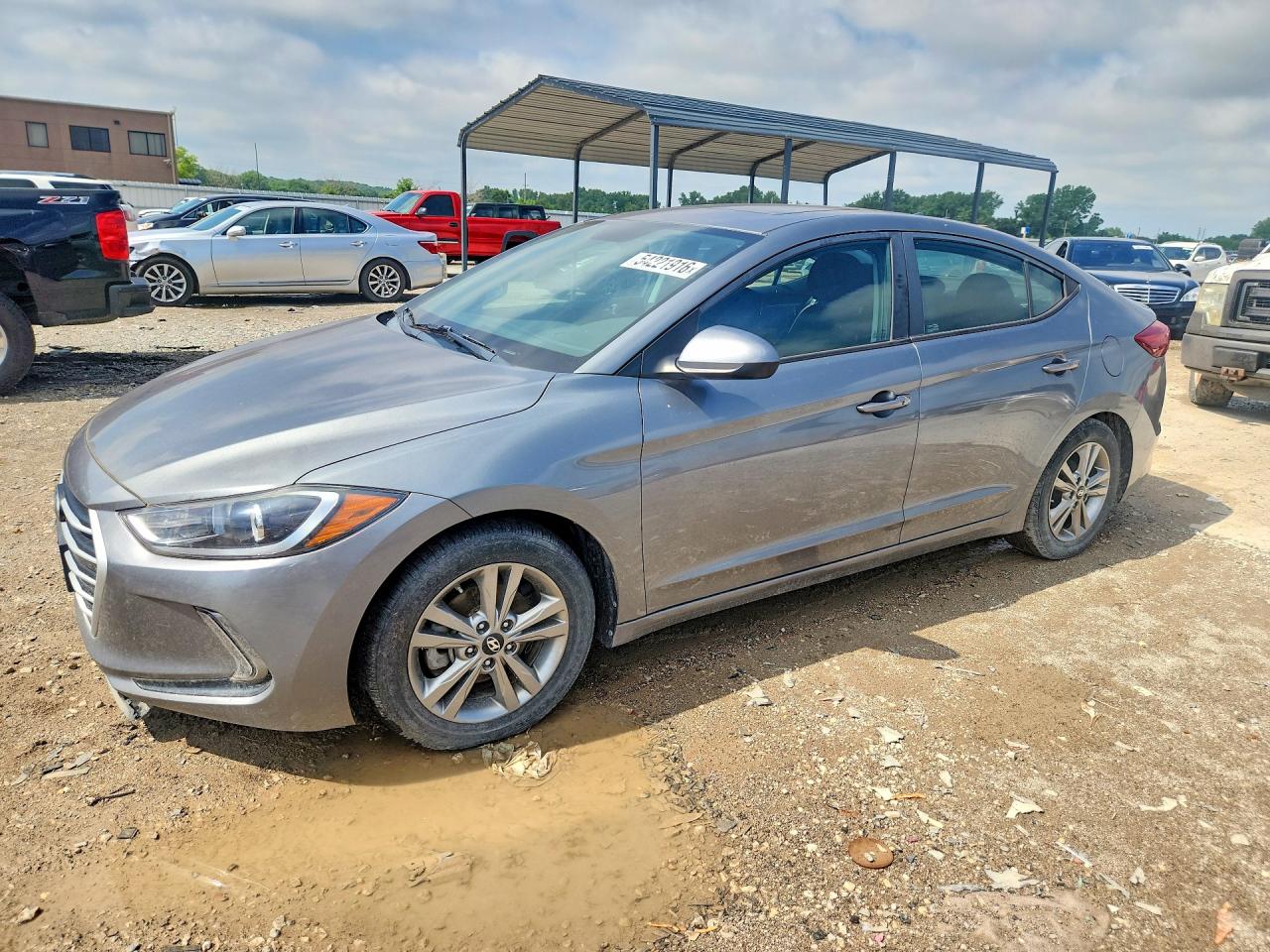 Salvage Hyundai ELANTRA Image