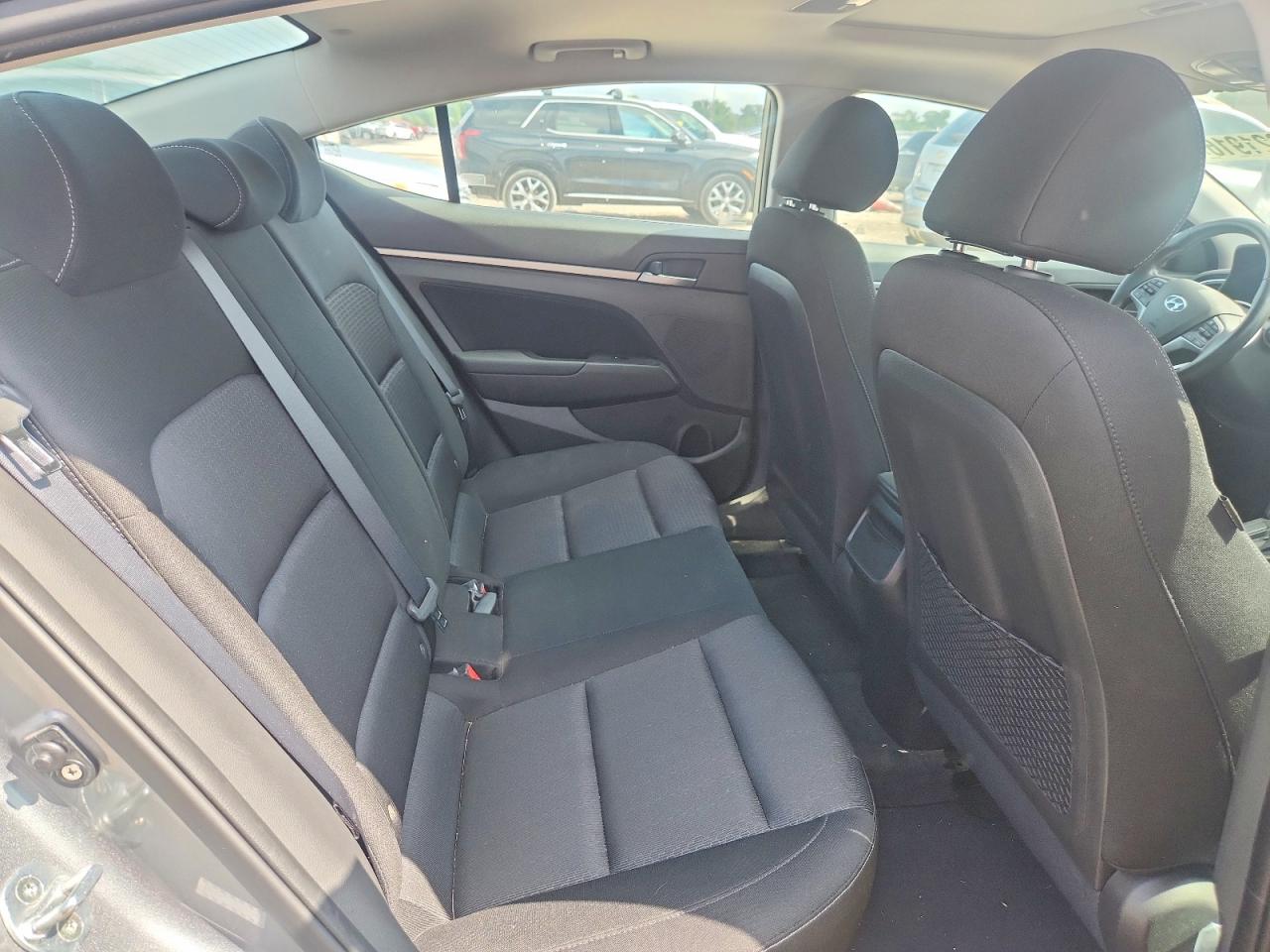 Hyundai ELANTRA Value Edition