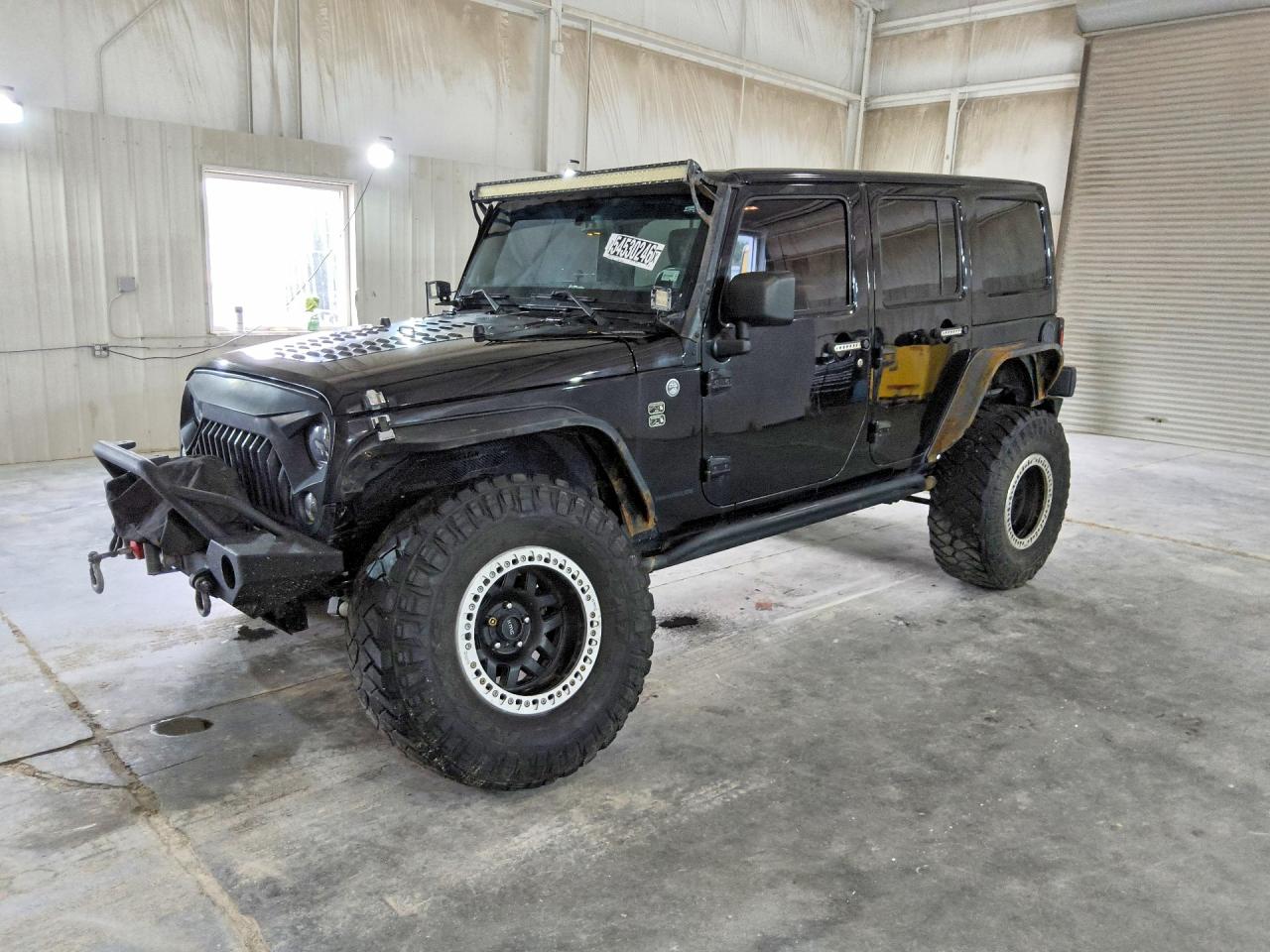 Salvage Jeep Wrangler Image