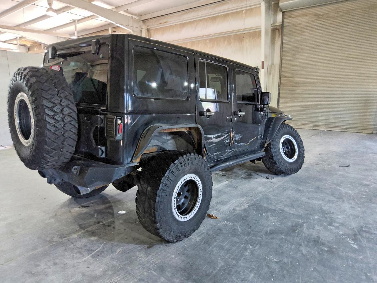 Jeep Wrangler Sahara