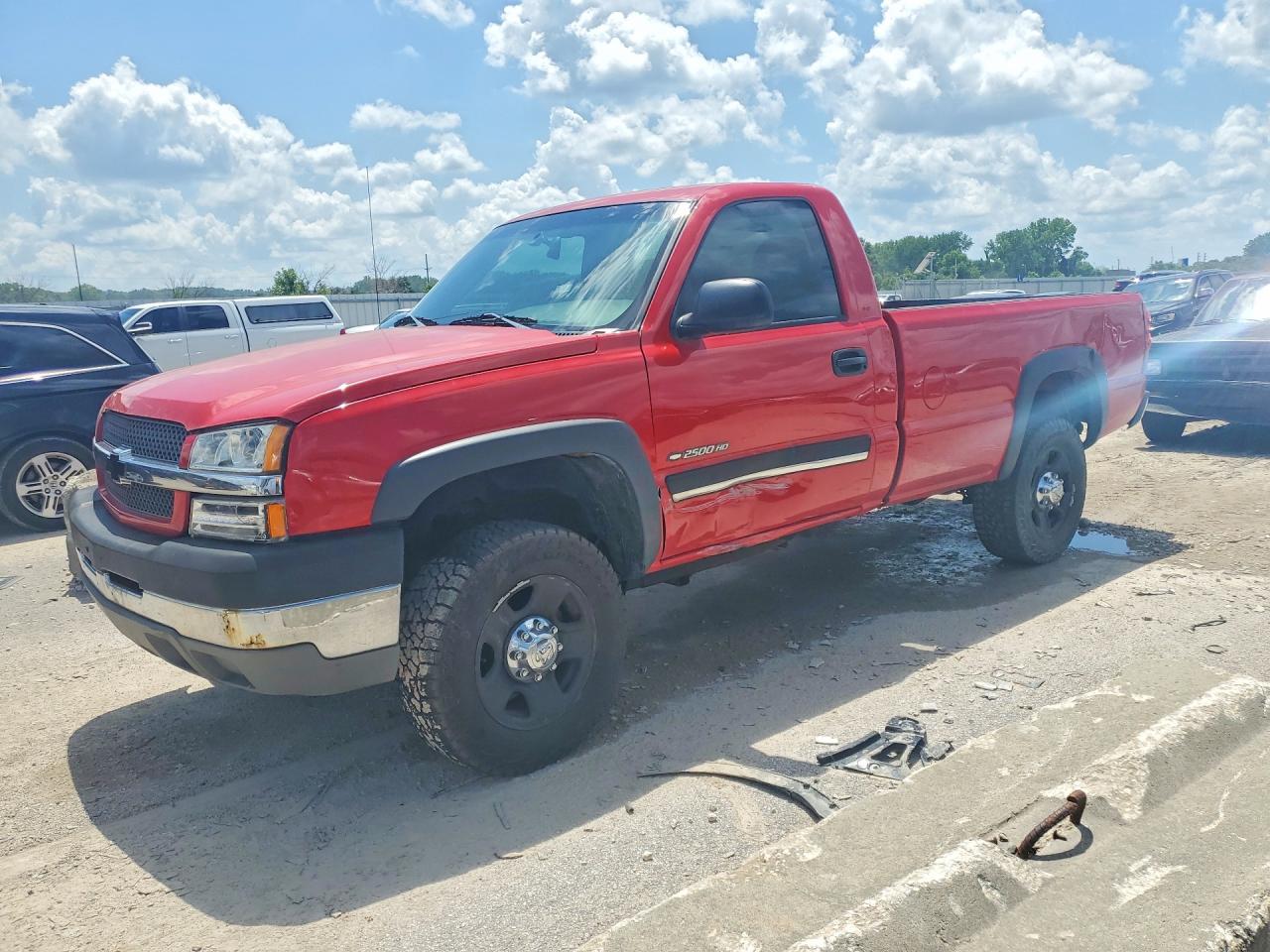 Salvage Chevrolet Silverado Image