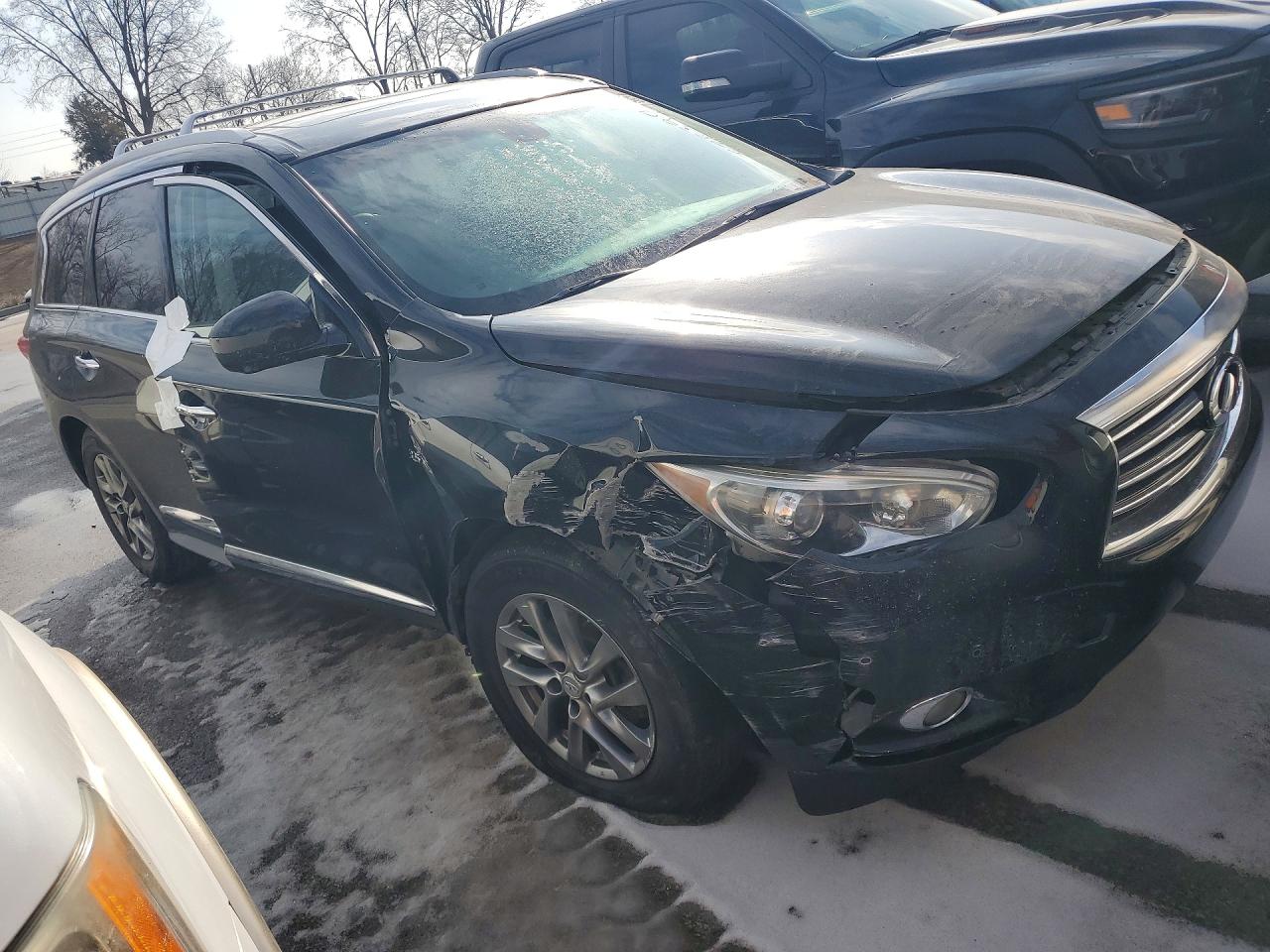 Salvage INFINITI Qx Image