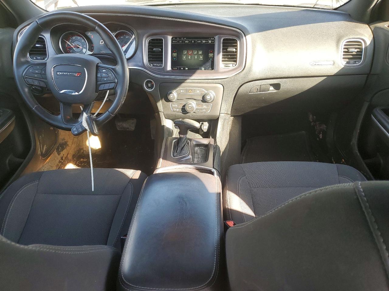 Dodge Charger Se