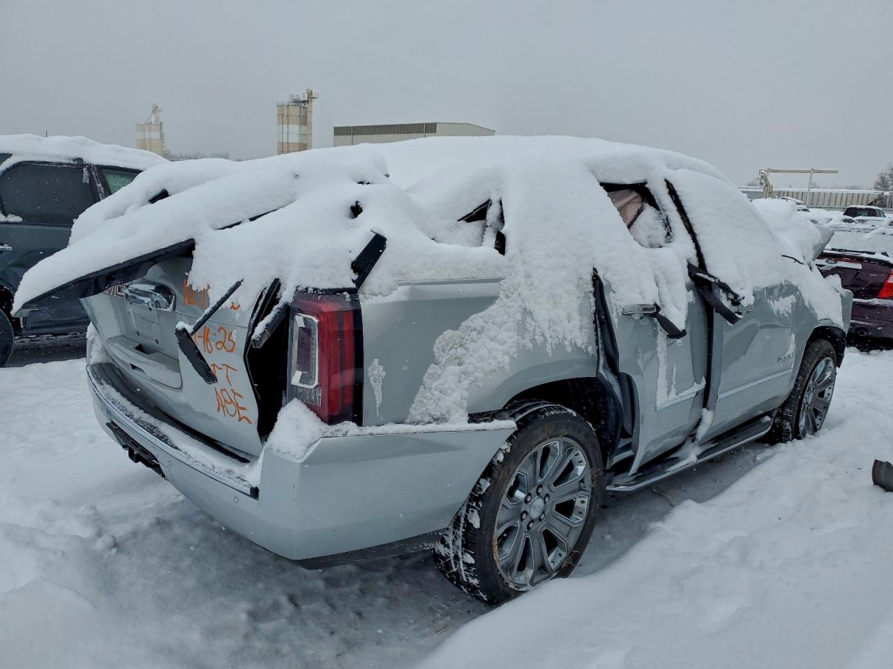 GMC Yukon Denali