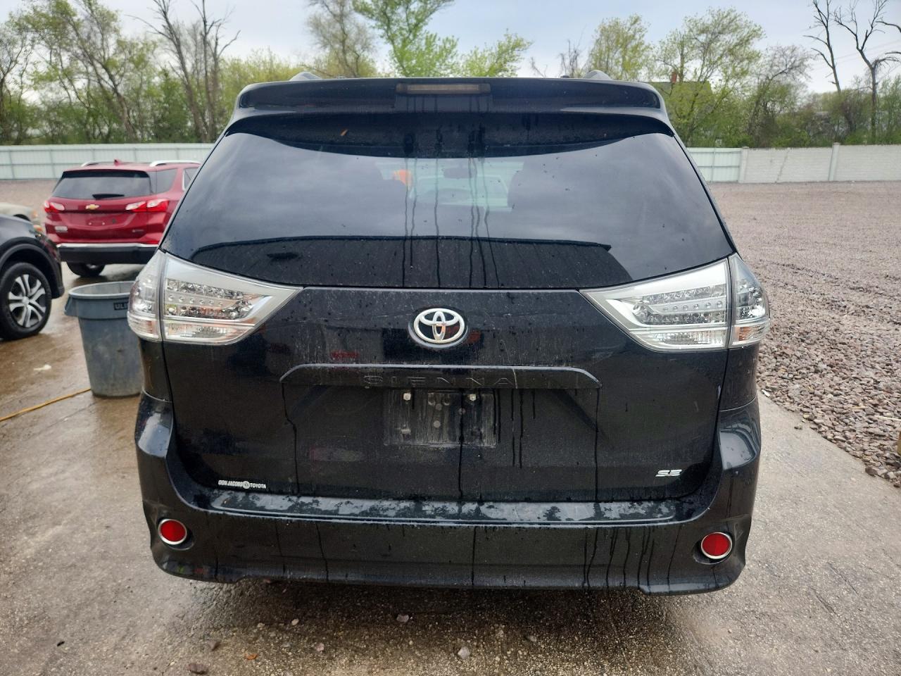 Toyota Sienna Sport