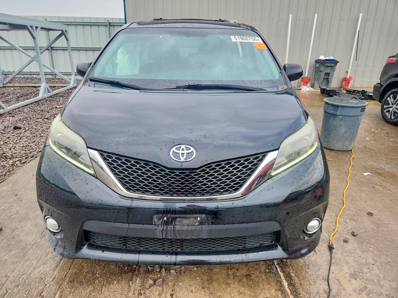 Toyota Sienna Sport