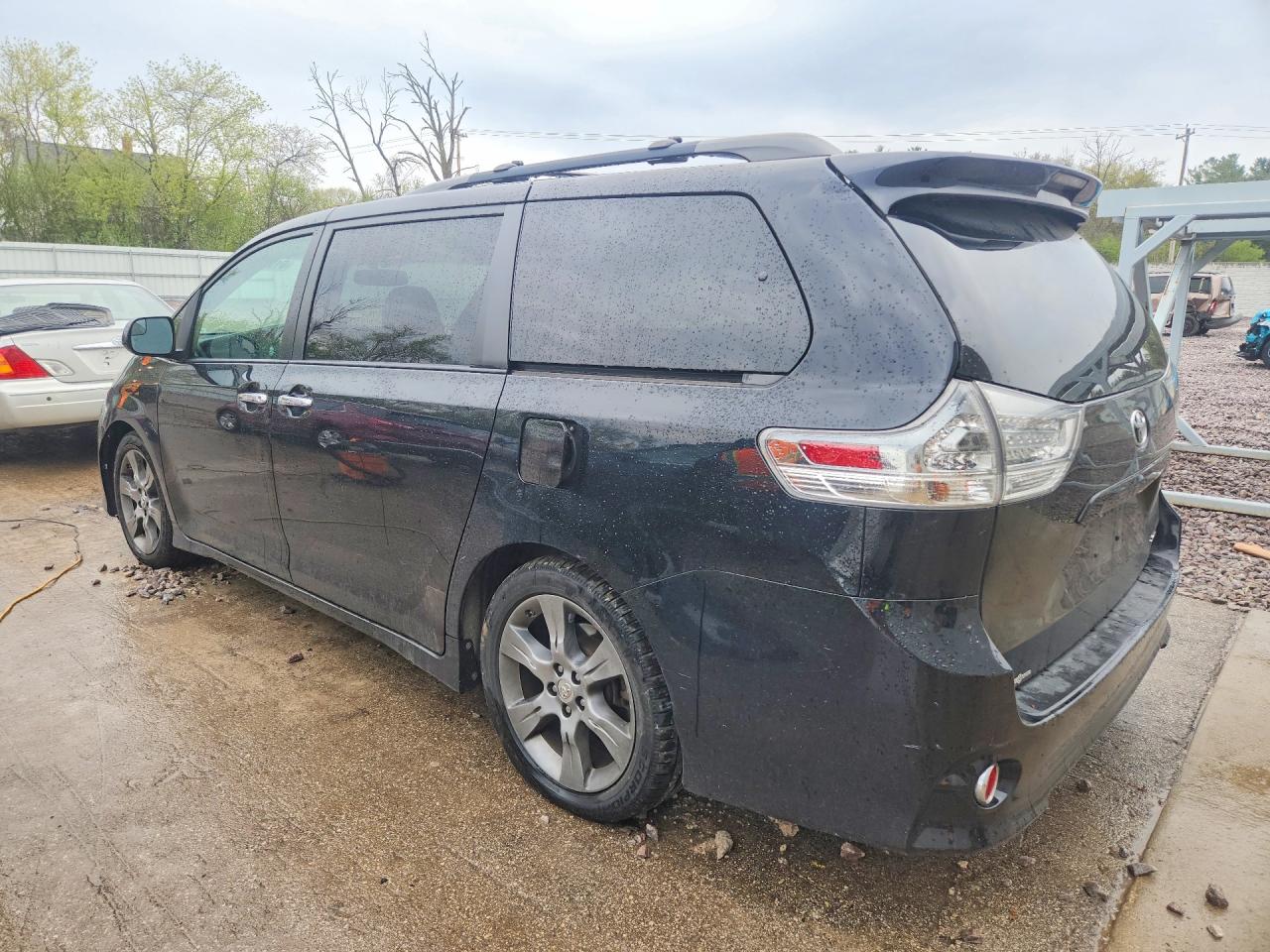 Toyota Sienna Sport