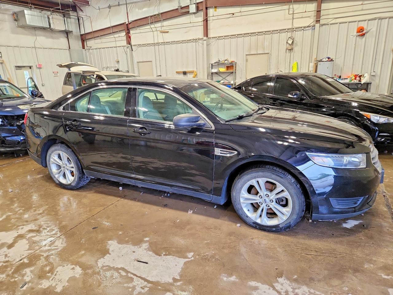 Ford Taurus Se