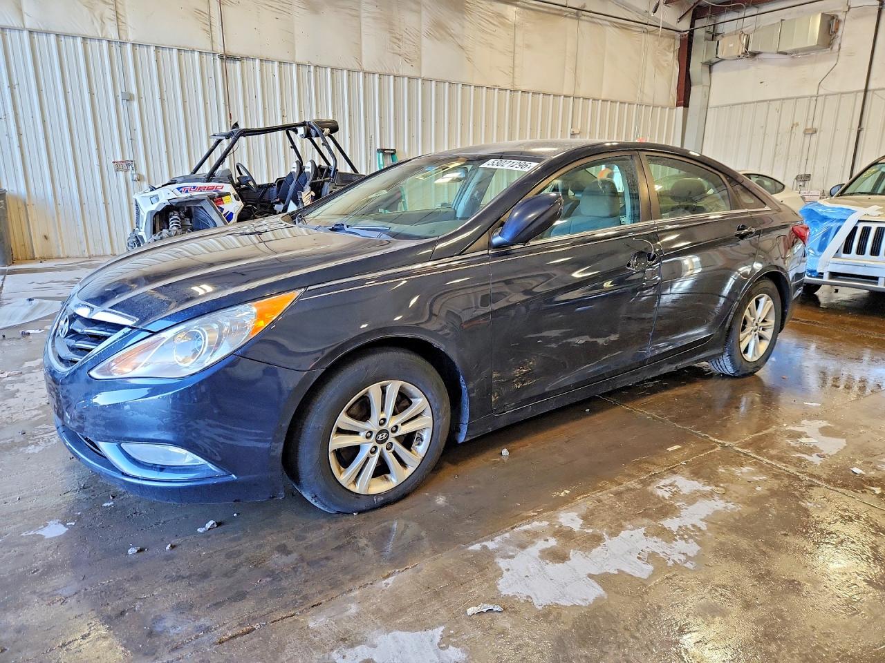 Salvage Hyundai SONATA Image