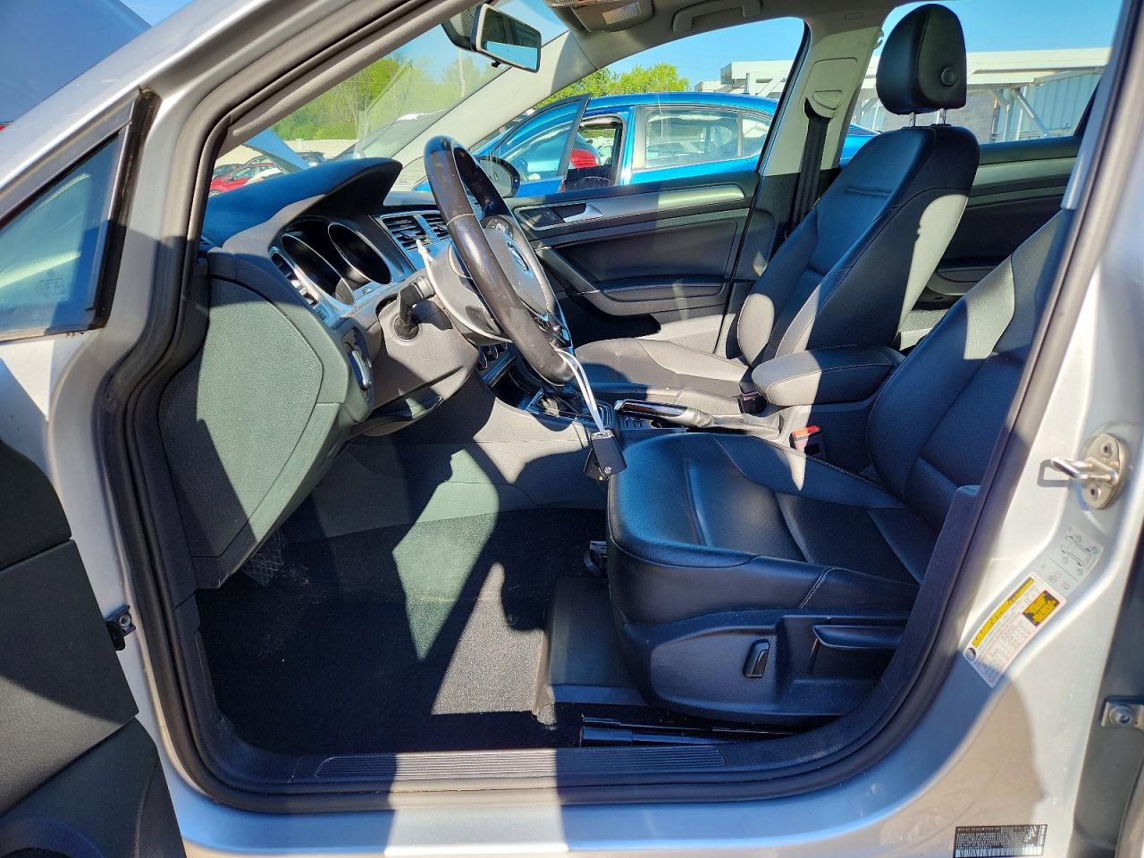 Volkswagen Golf S