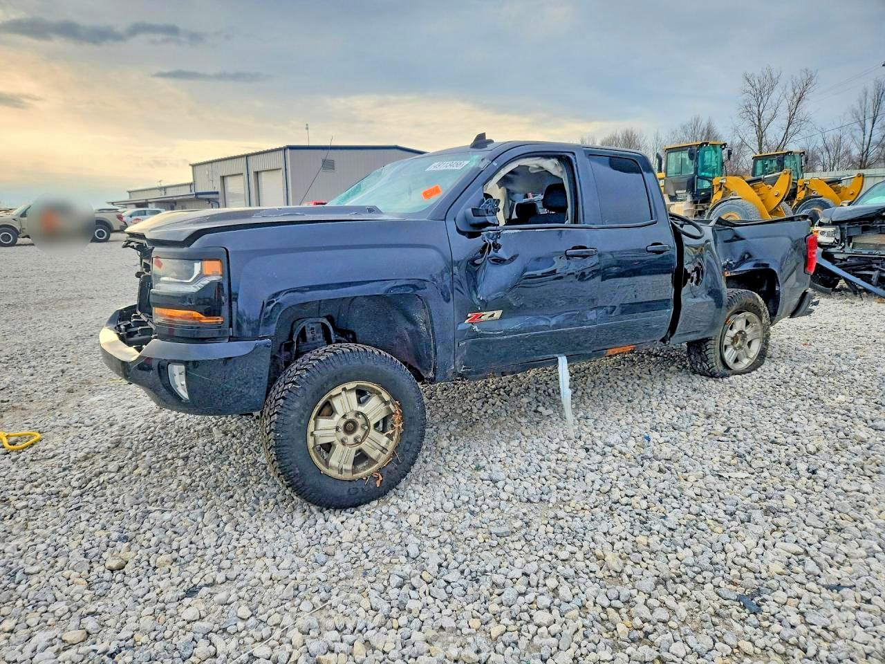 Salvage Chevrolet Silverado Image