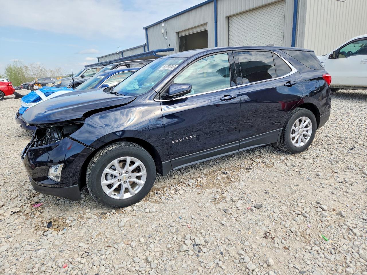 Salvage Chevrolet Equinox Image