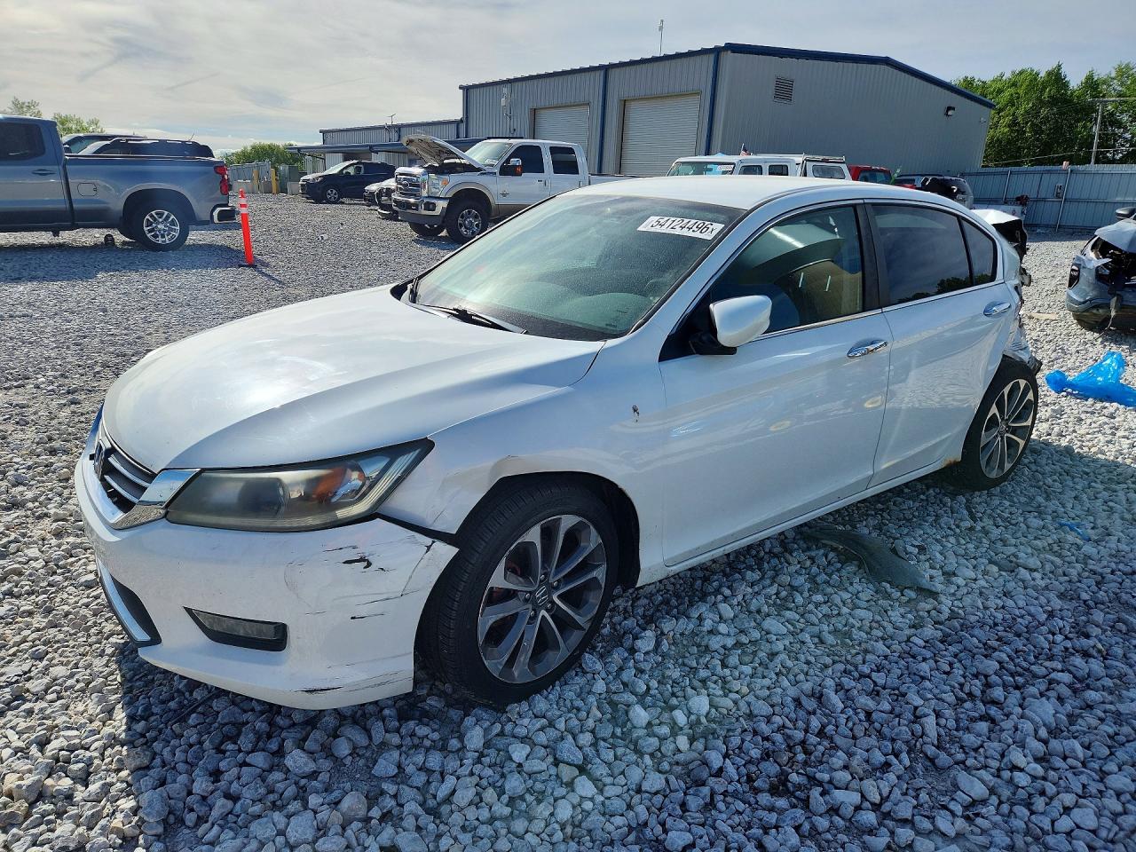 Salvage Honda Accord Image