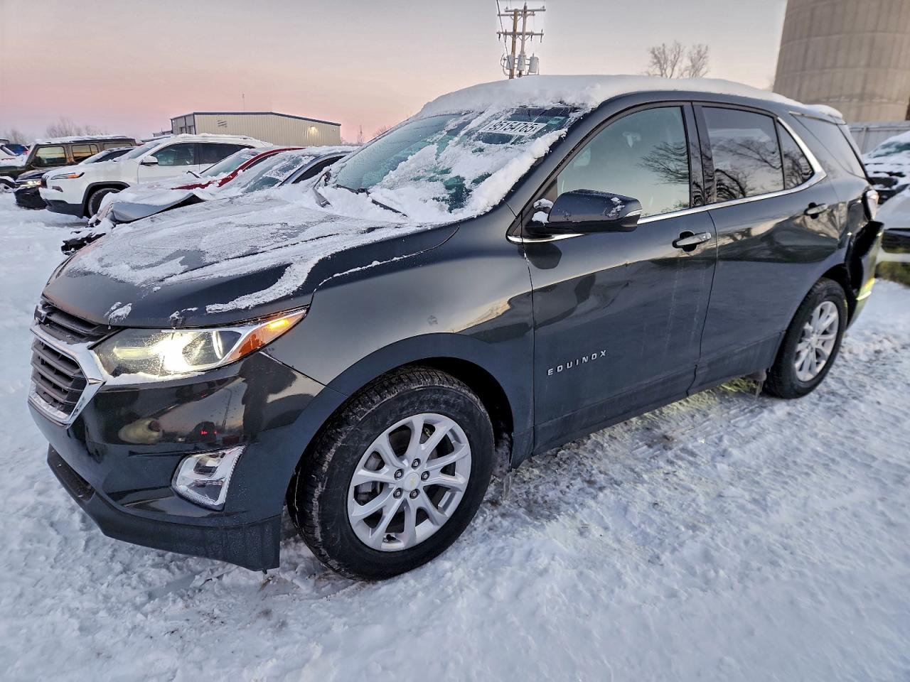 Salvage Chevrolet Equinox Image