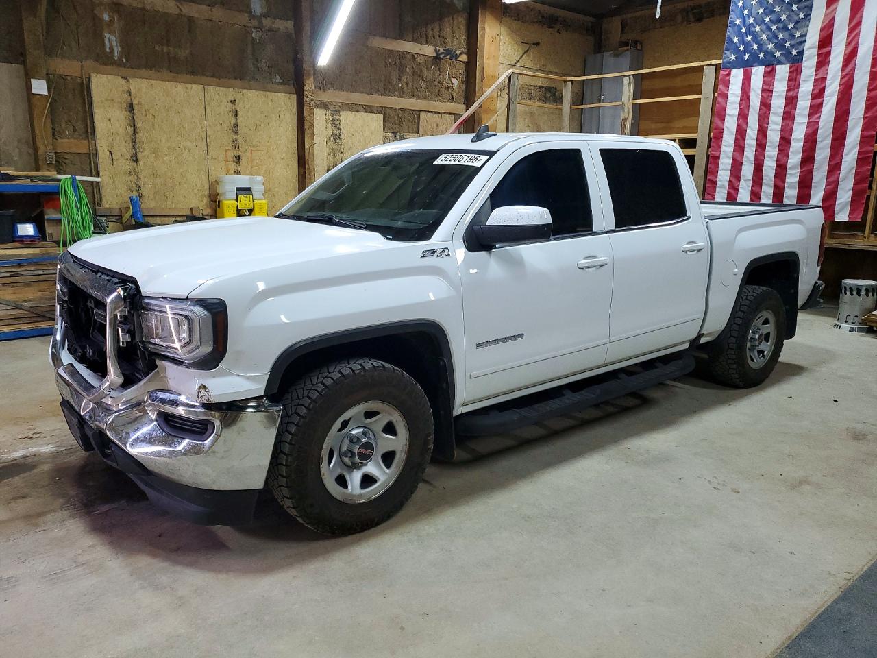 Salvage GMC Sierra Image