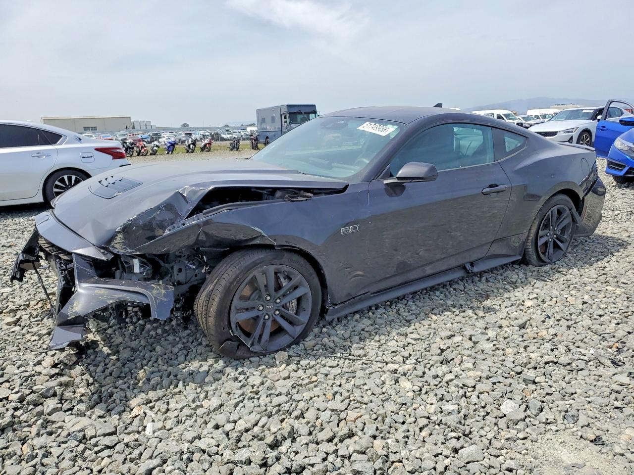 Salvage Ford Mustang Image