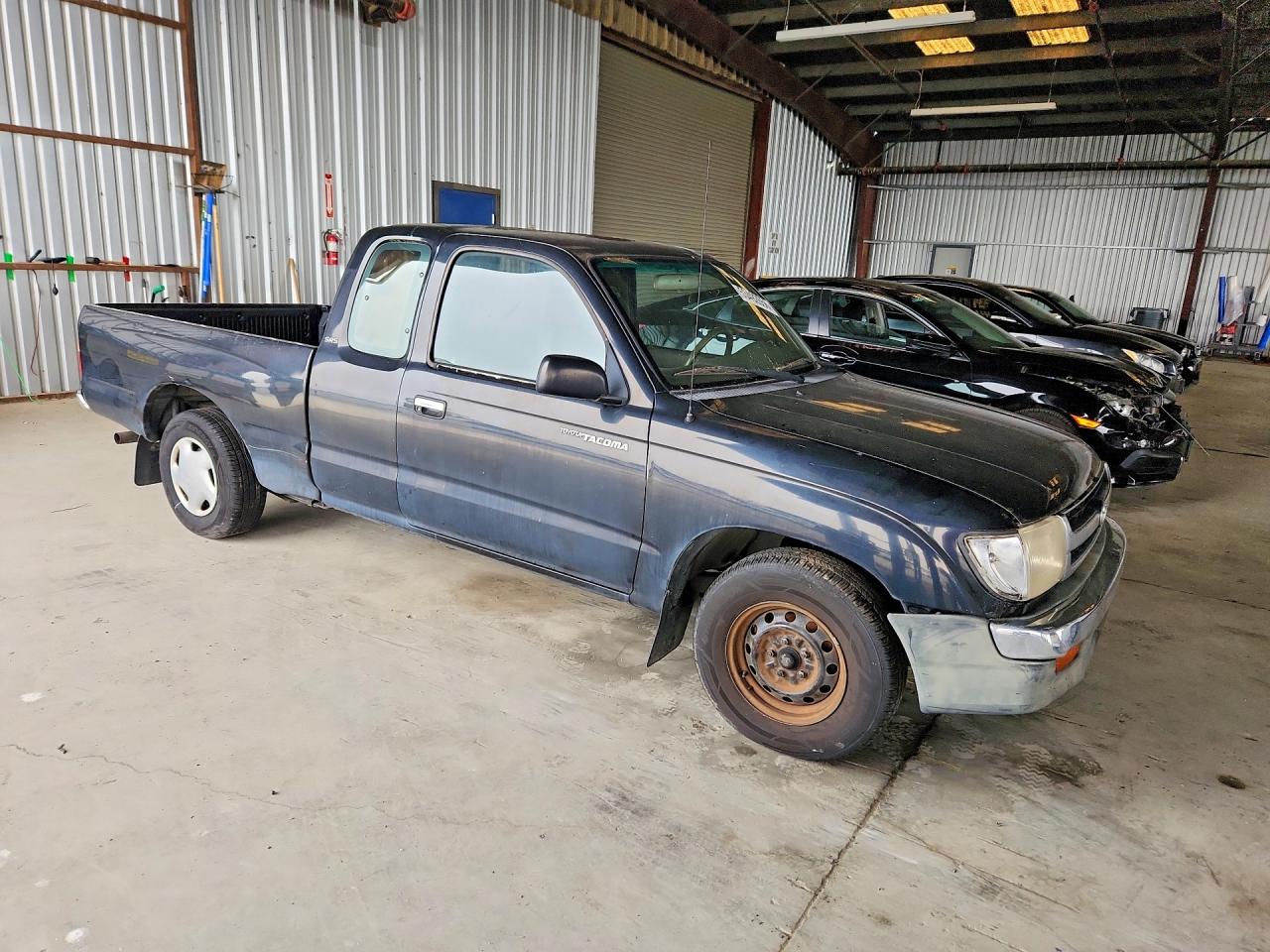 Toyota Tacoma Xtracab