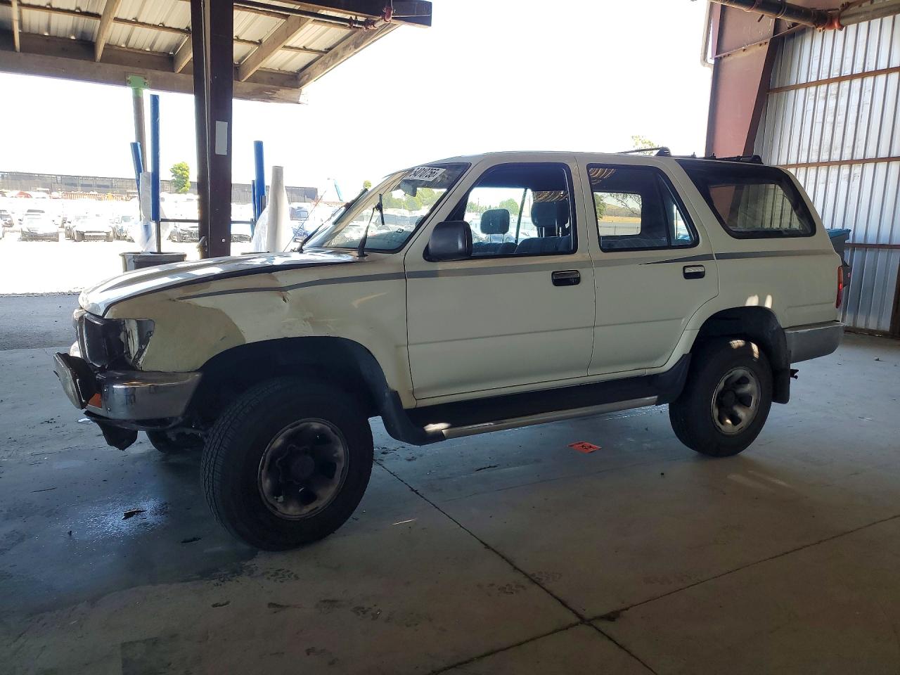 Salvage Toyota 4Runner Image