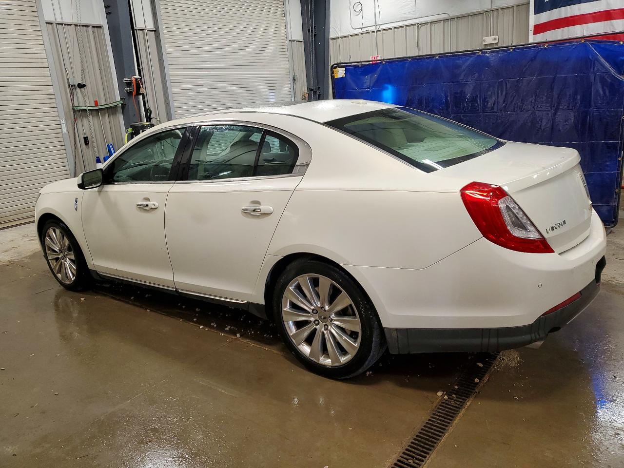 Lincoln MKS
