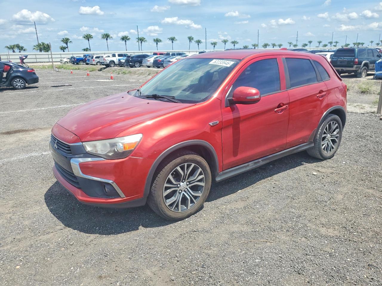 Salvage Mitsubishi Outlander Image