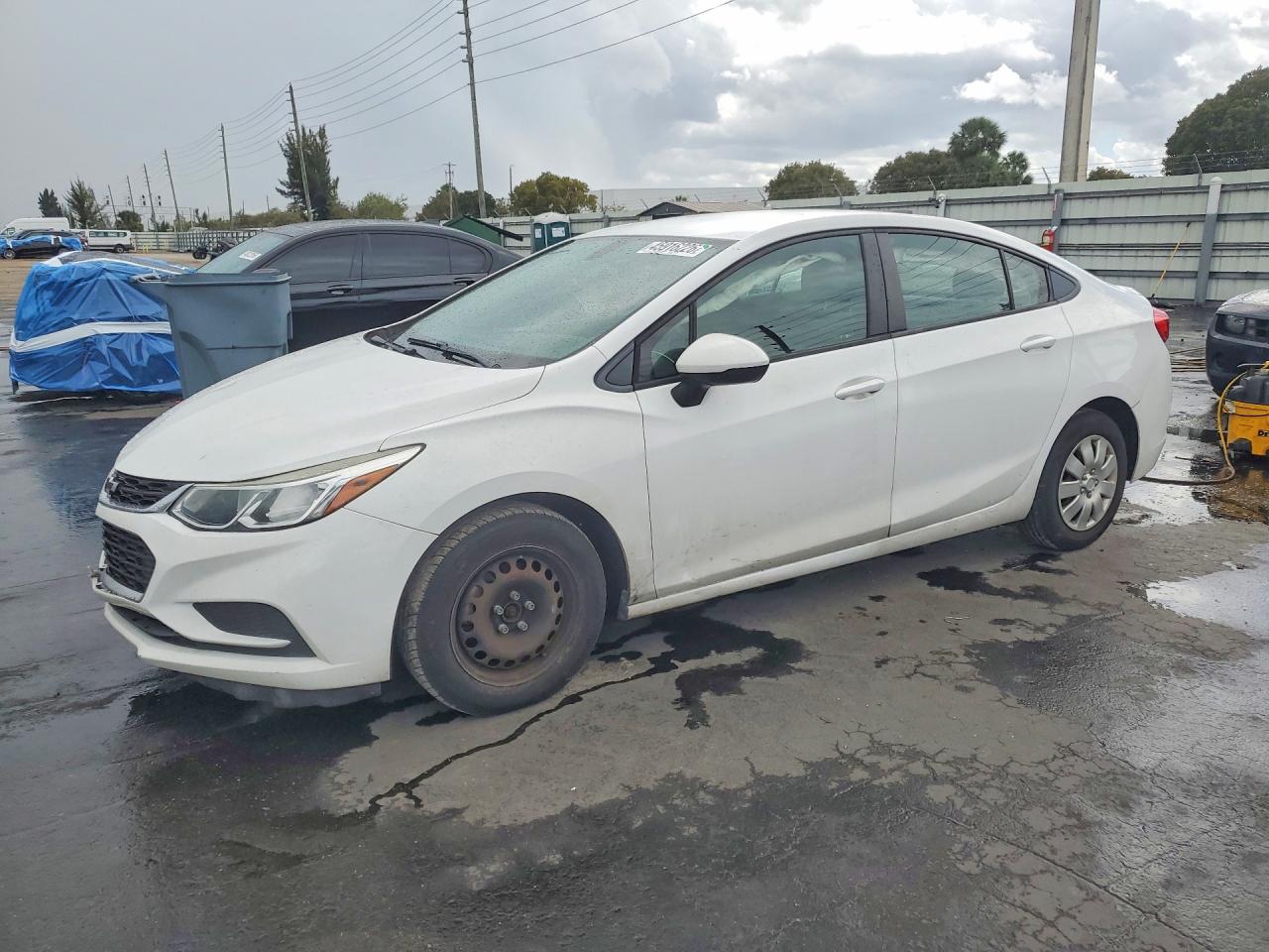 Salvage Chevrolet Cruze Image