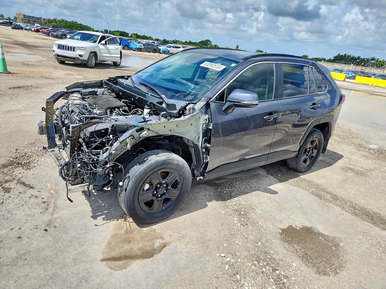 Salvage Toyota RAV4 Image