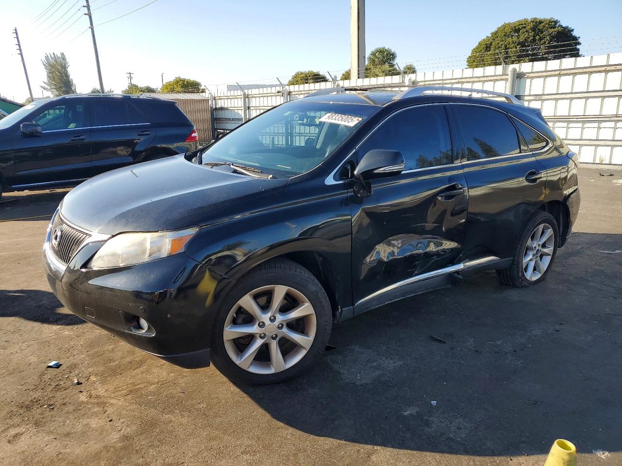 Salvage Lexus RX Image