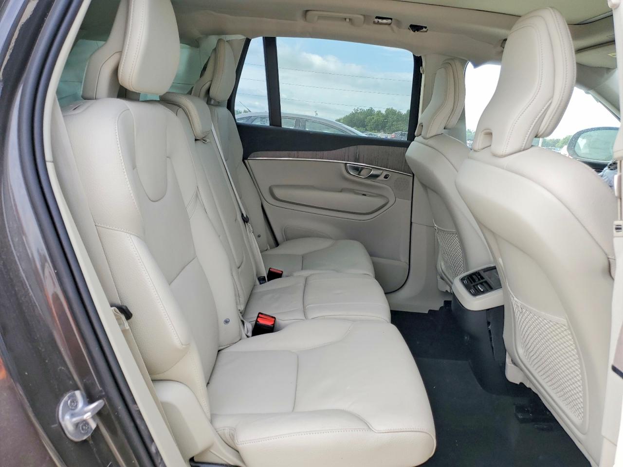 Volvo XC90 Plus