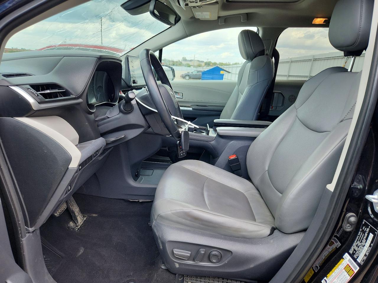 Toyota Sienna Xle
