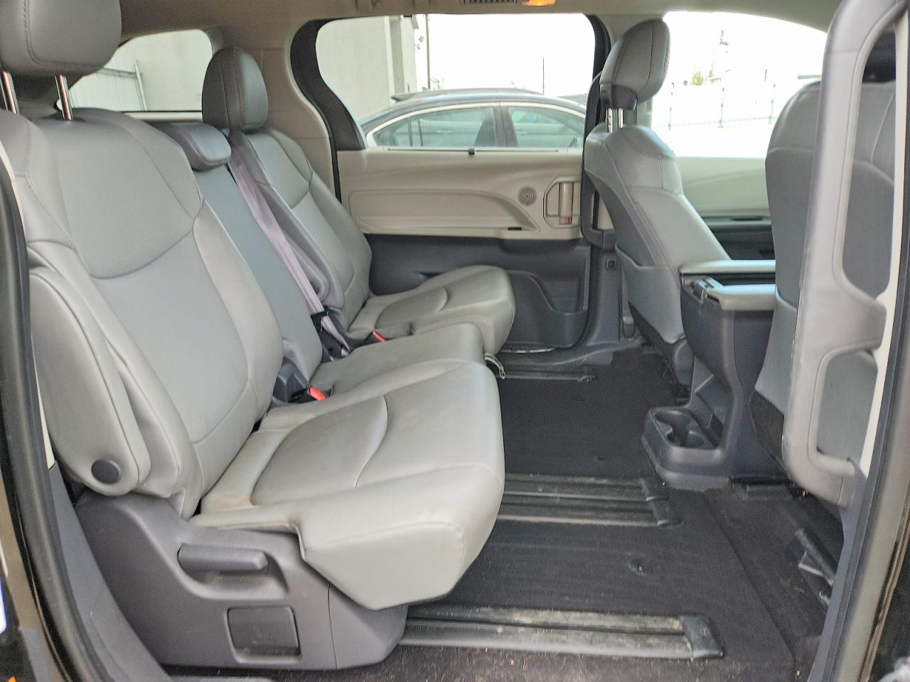 Toyota Sienna Xle