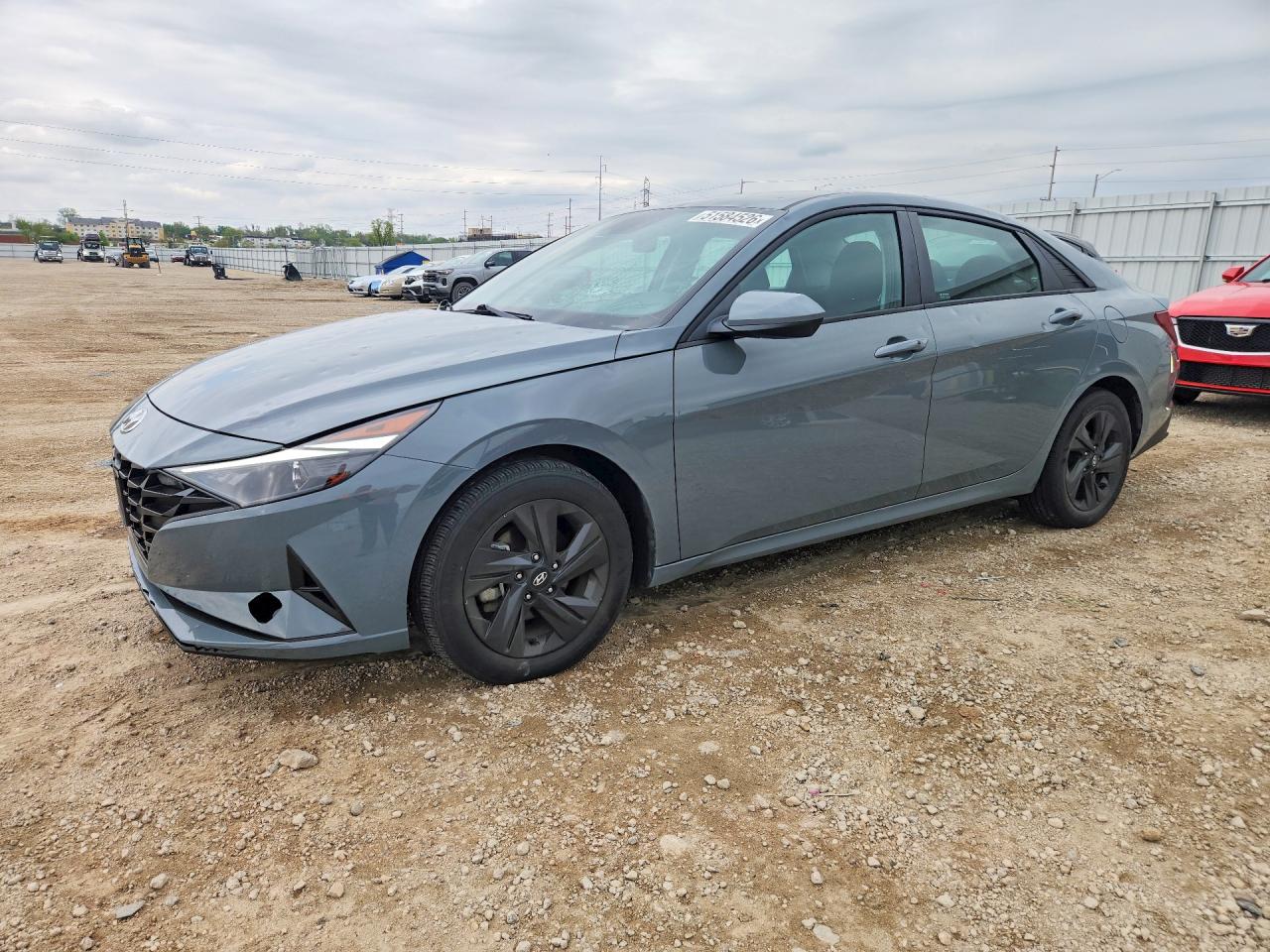 Salvage Hyundai ELANTRA Image