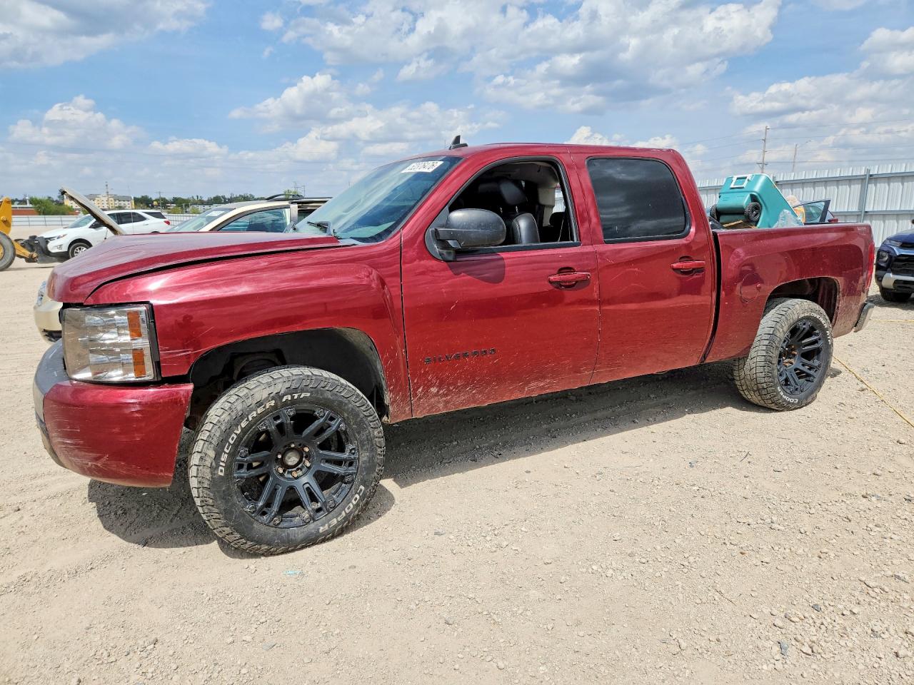 Salvage Chevrolet Silverado Image