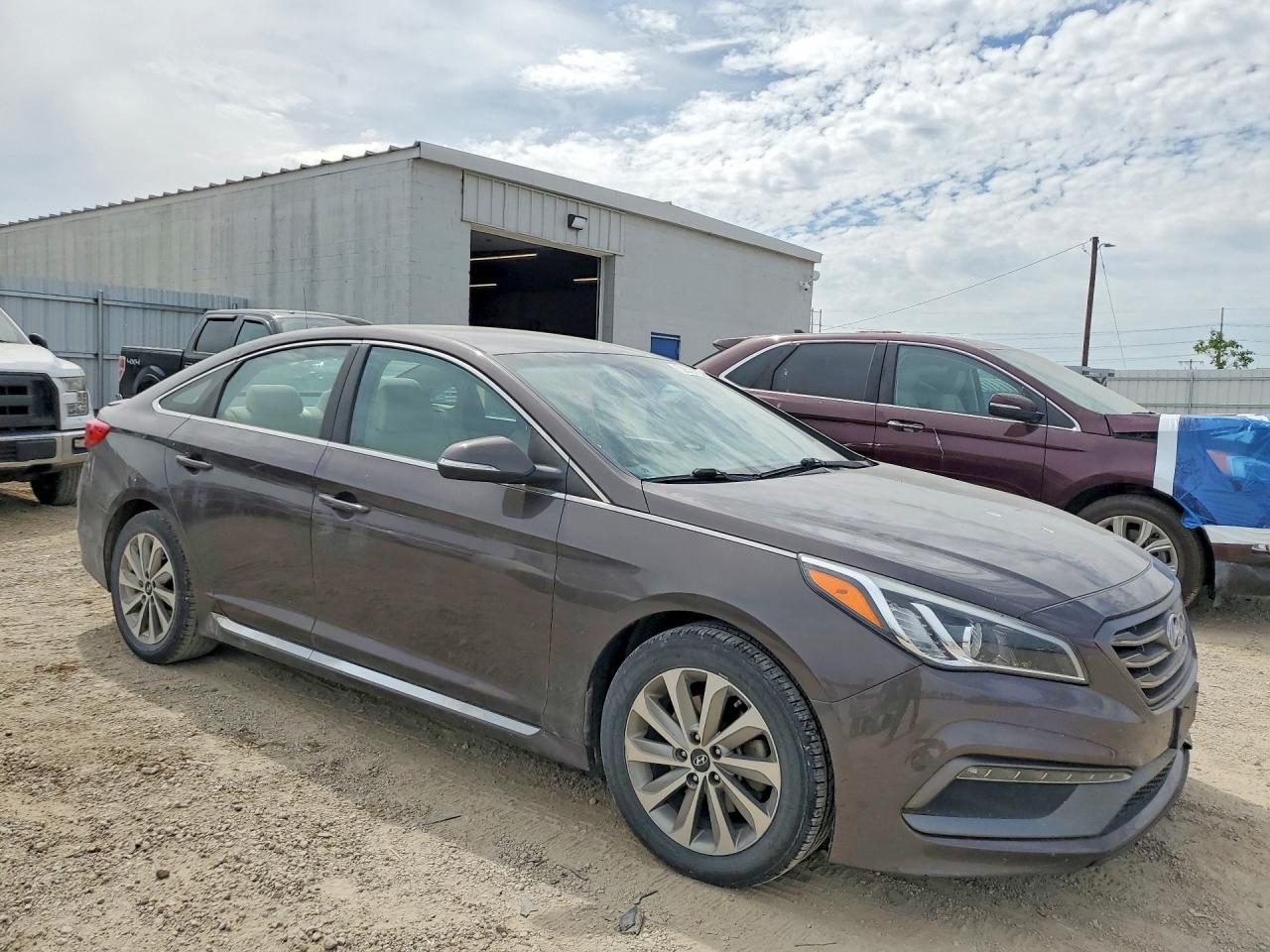 Hyundai SONATA Sport