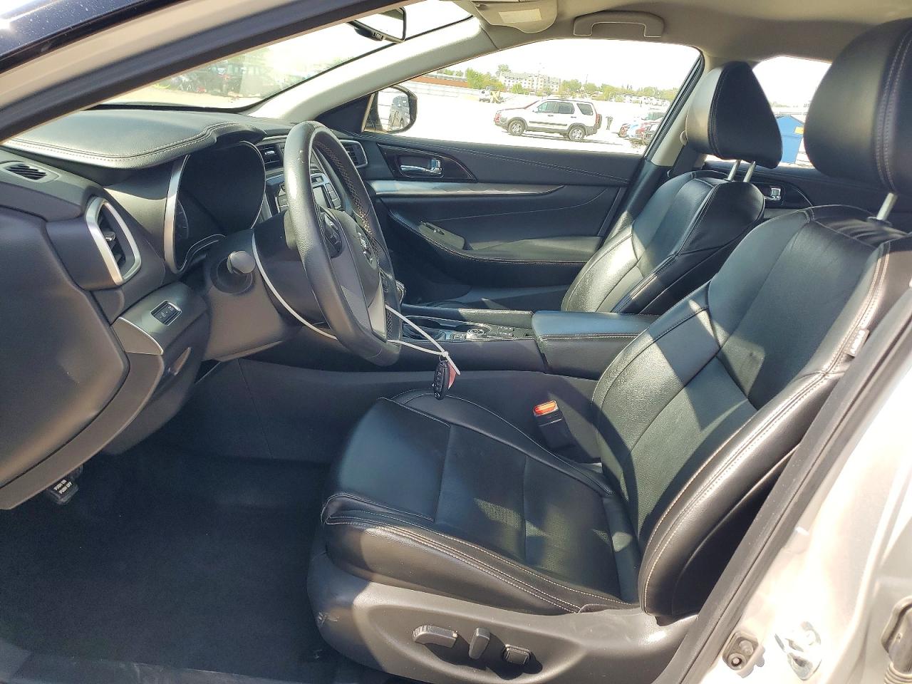 Nissan Maxima Sv