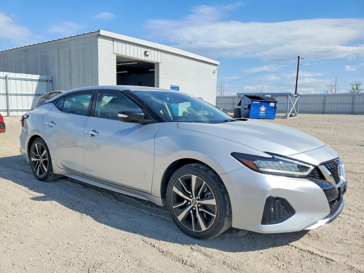 Nissan Maxima Sv