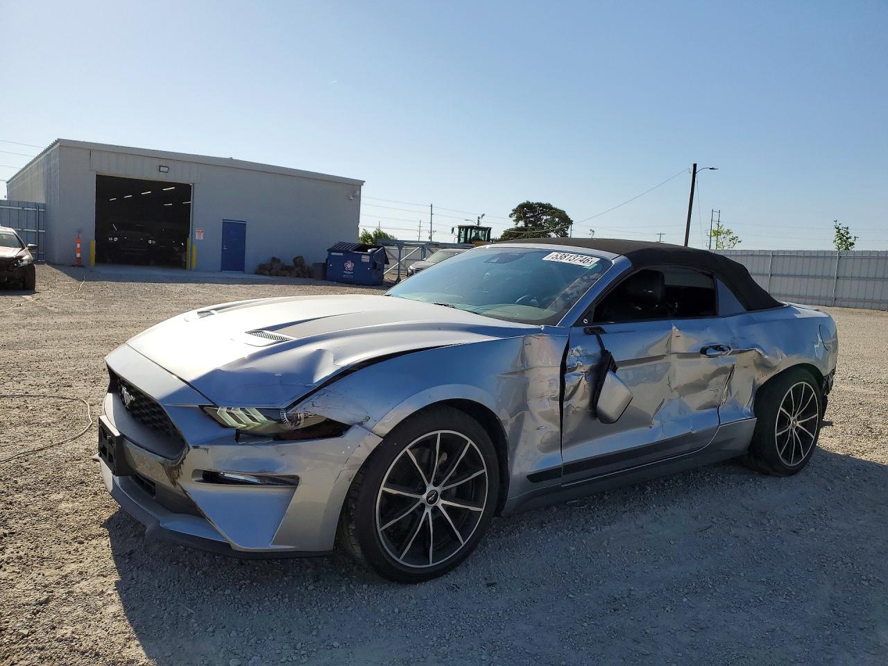 Salvage Ford Mustang Image