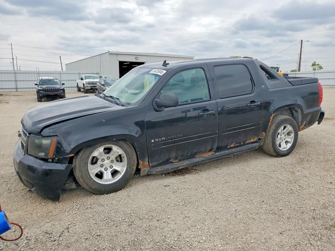 Salvage Chevrolet Avalanche Image