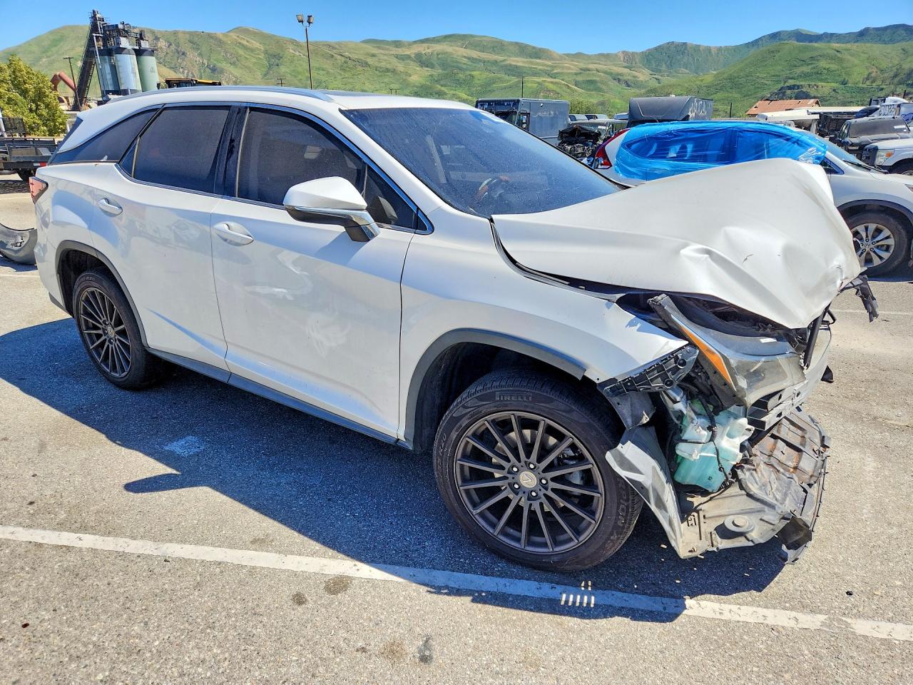 Lexus RX Base