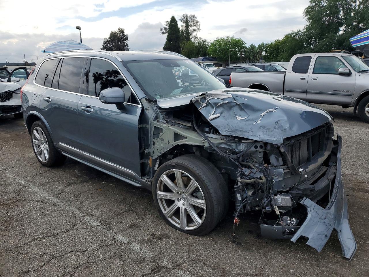Volvo XC90 T8