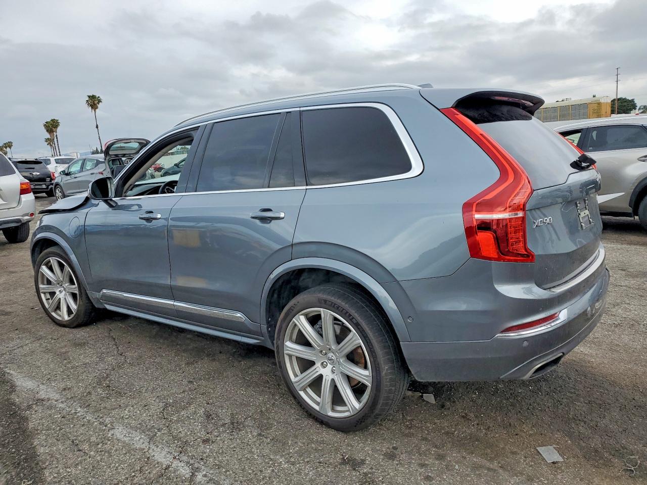 Volvo XC90 T8