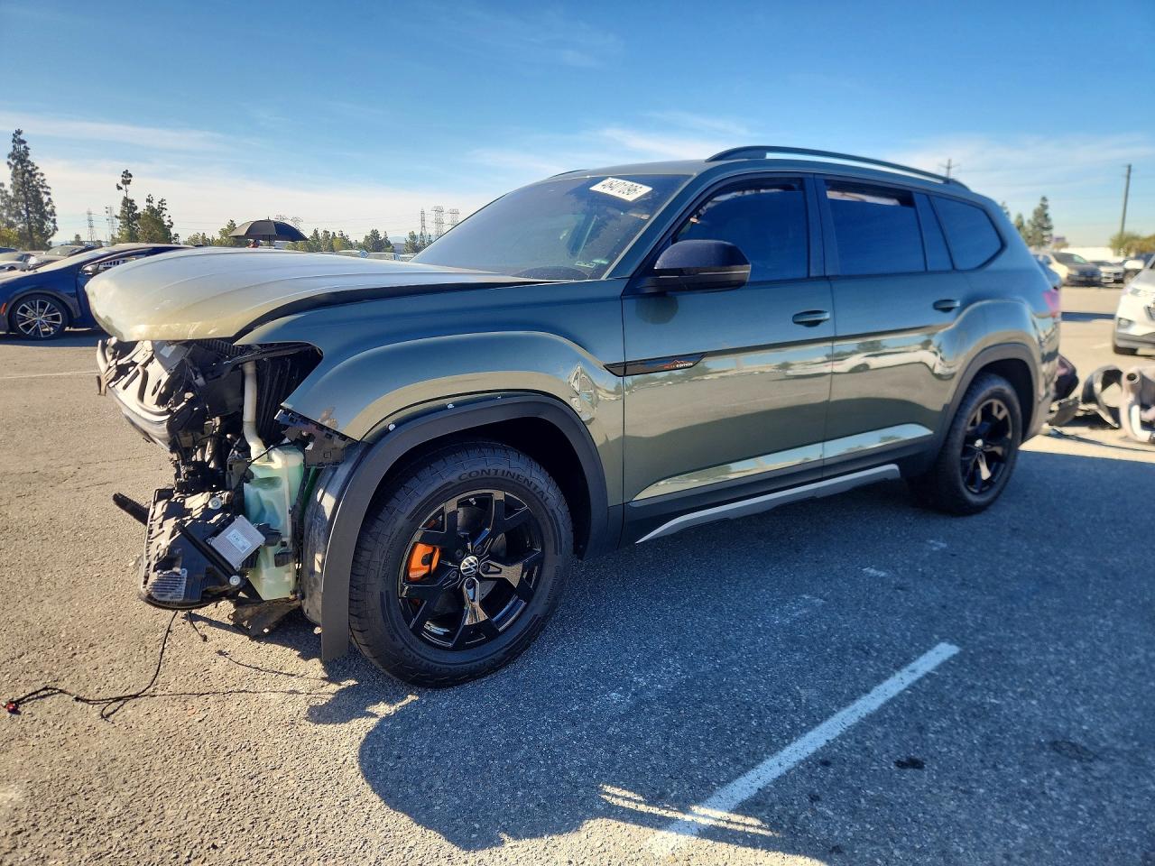 Salvage Volkswagen Atlas Image