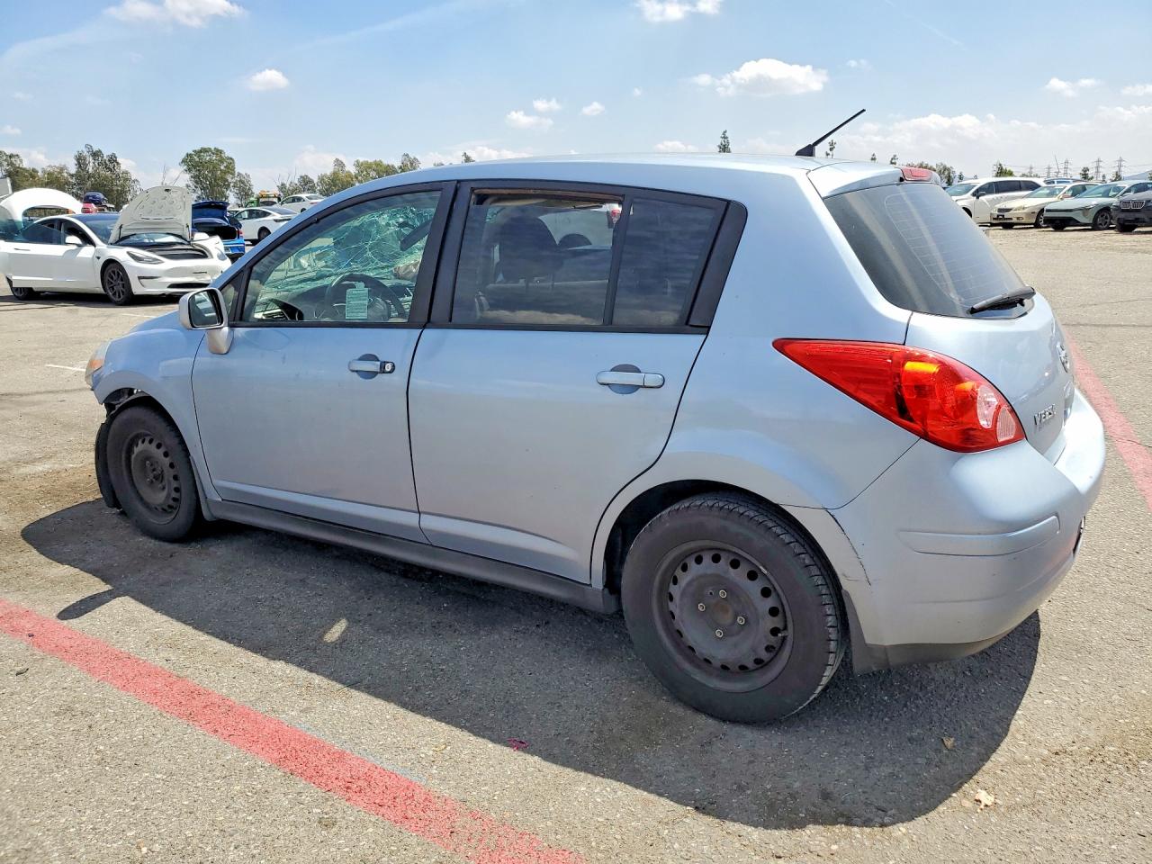 Nissan Versa 1.8 S