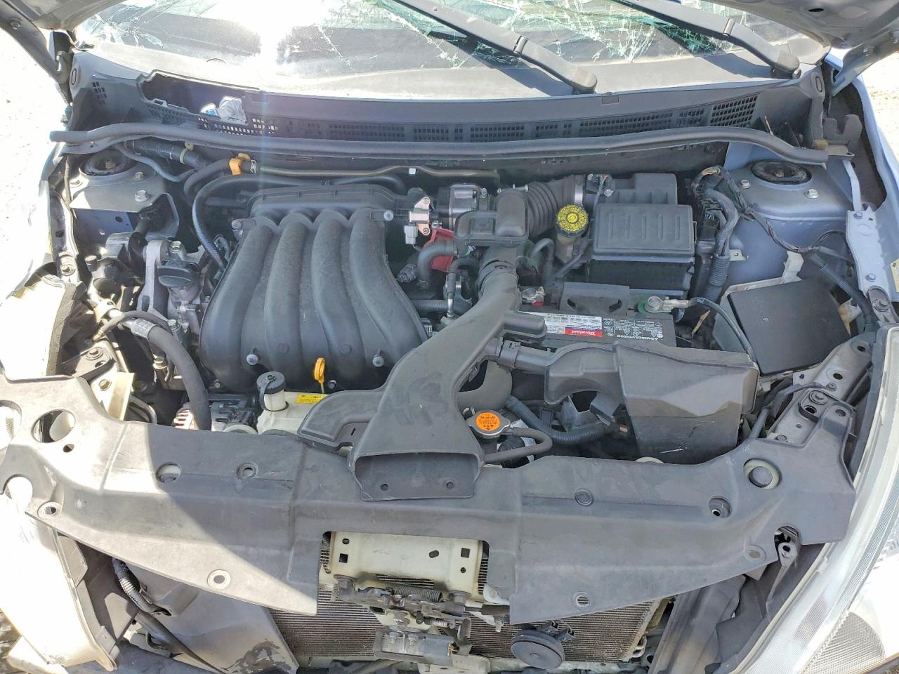Nissan Versa 1.8 S