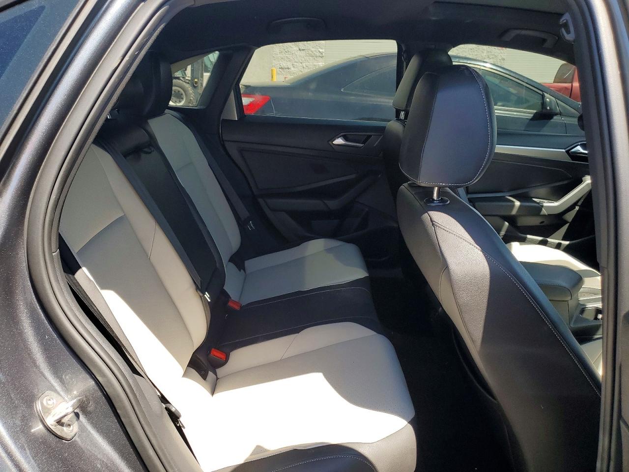 Volkswagen Jetta S