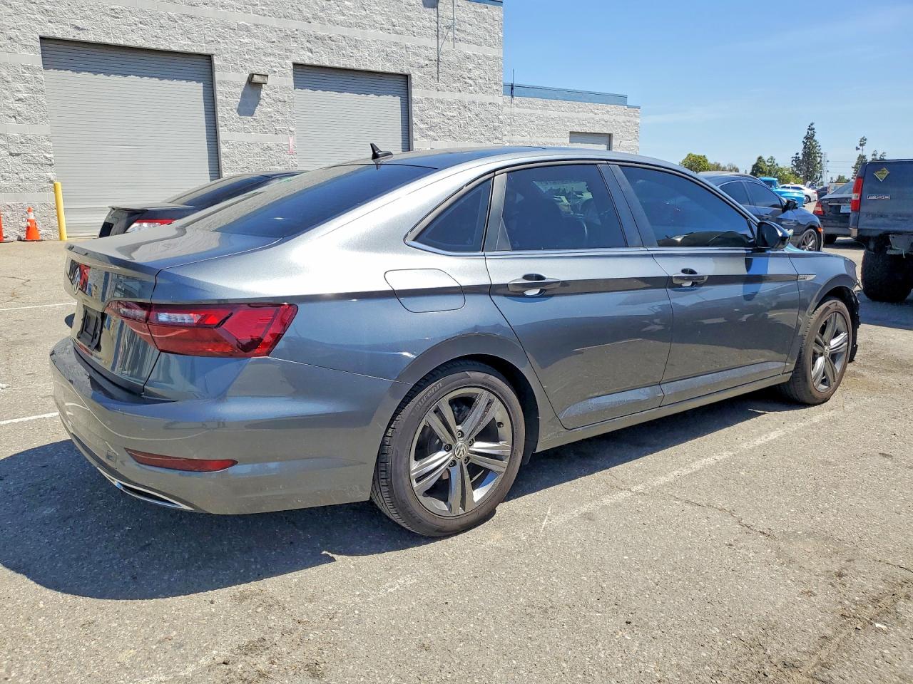 Volkswagen Jetta S
